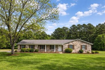 34 Prine Circle, Hattiesburg MS — front exterior of remodeled brick ranch on one acre, Oak Grove School District