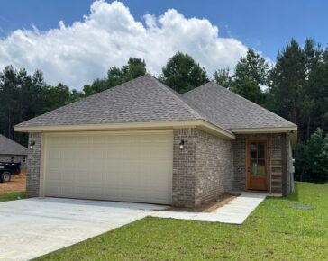 Front exterior of 44 Riviera Dr, new construction in Chateaus of Le Papillon, Hattiesburg MS