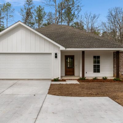 Front exterior of 908 HWY 44, Sumrall MS — new construction on 1.33 acres by MBS Construction